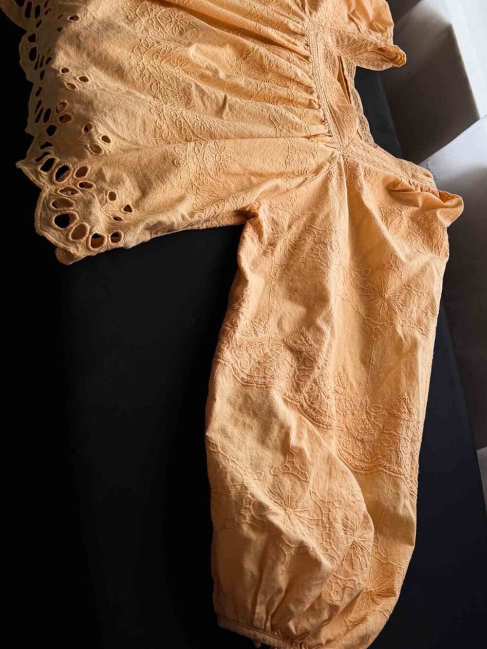 Universal Thread Peach Embroidered Eyelet Boho Blouse Size M